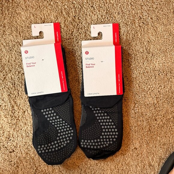 Find Your Balance Studio Crew Sock - Black - Picture 1 of 4